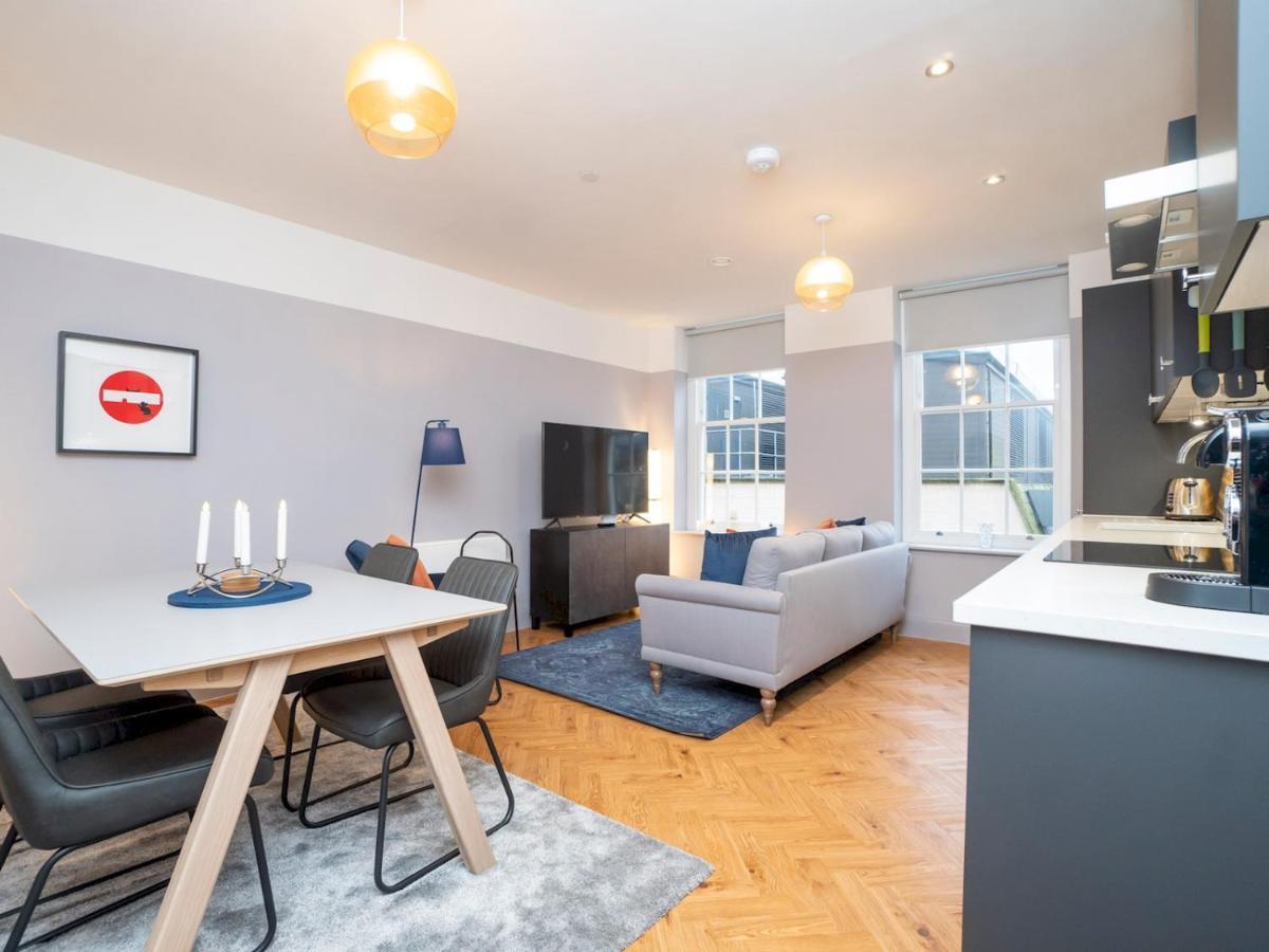 Pass The Keys Stunning 2 Bed Retreat In The Heart Of Bath Apartment Exterior photo